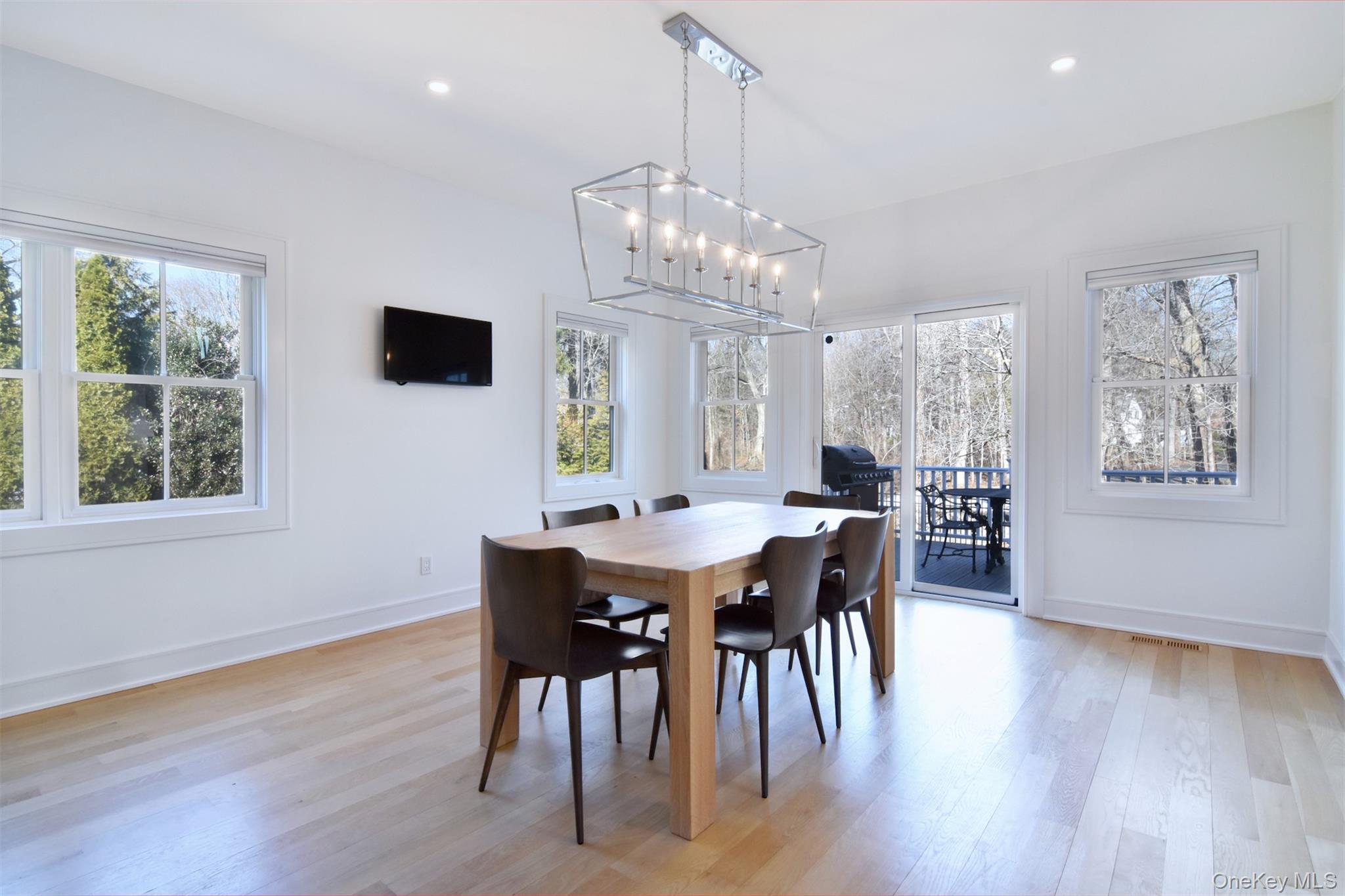 1606 Ellis Place, Mamaroneck, NY 10543