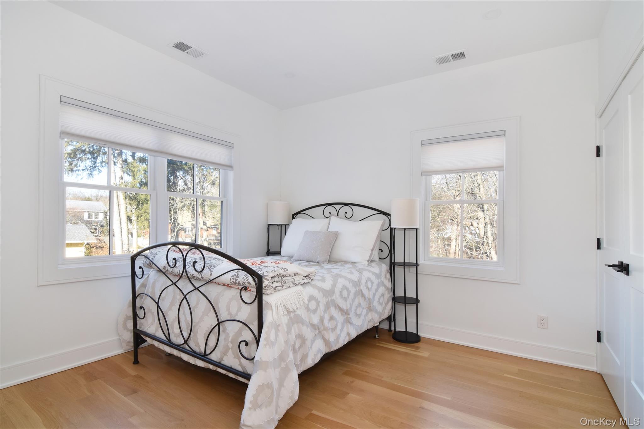 1606 Ellis Place, Mamaroneck, NY 10543