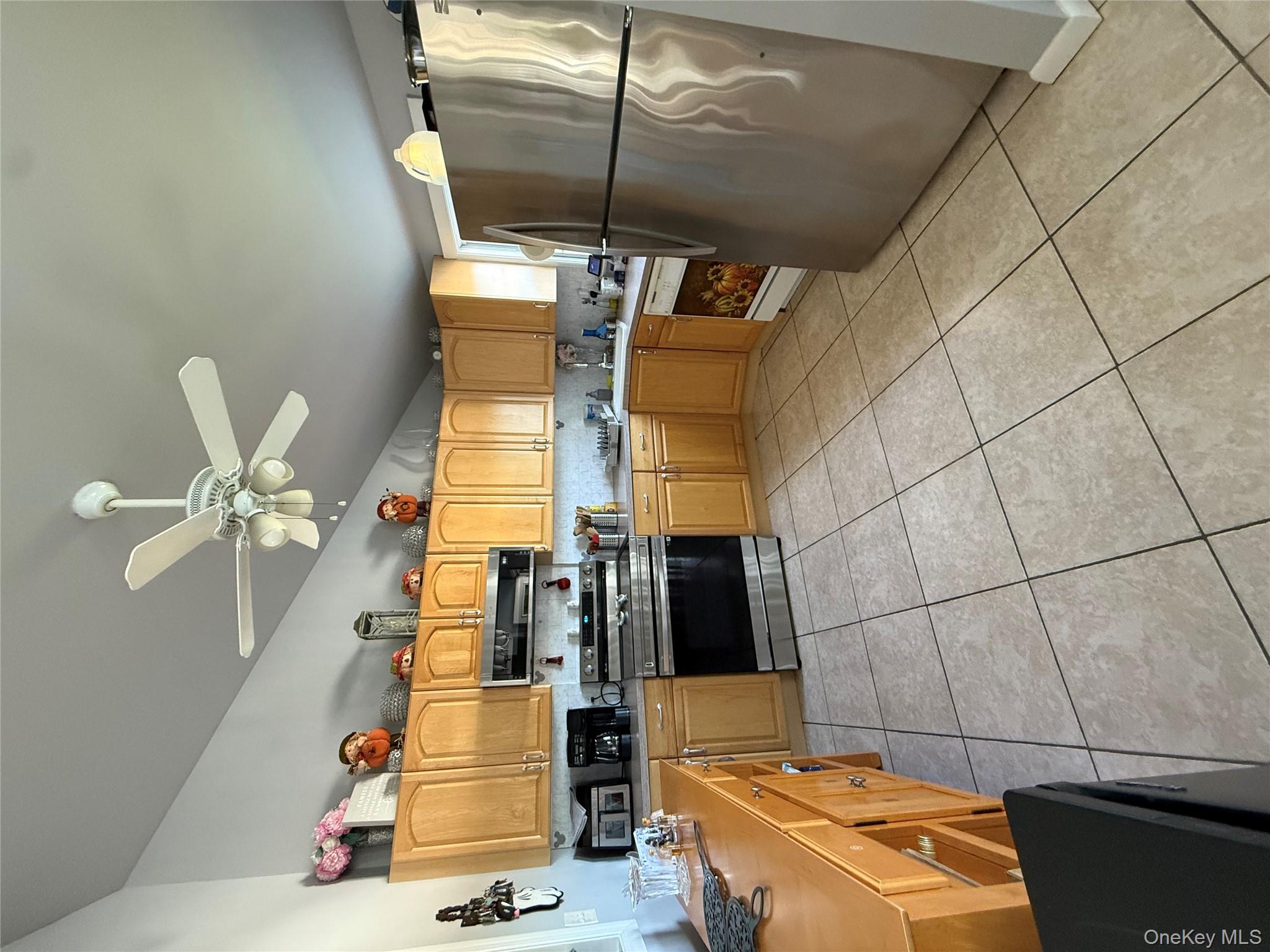 294 34th Street, Lindenhurst, NY 11757