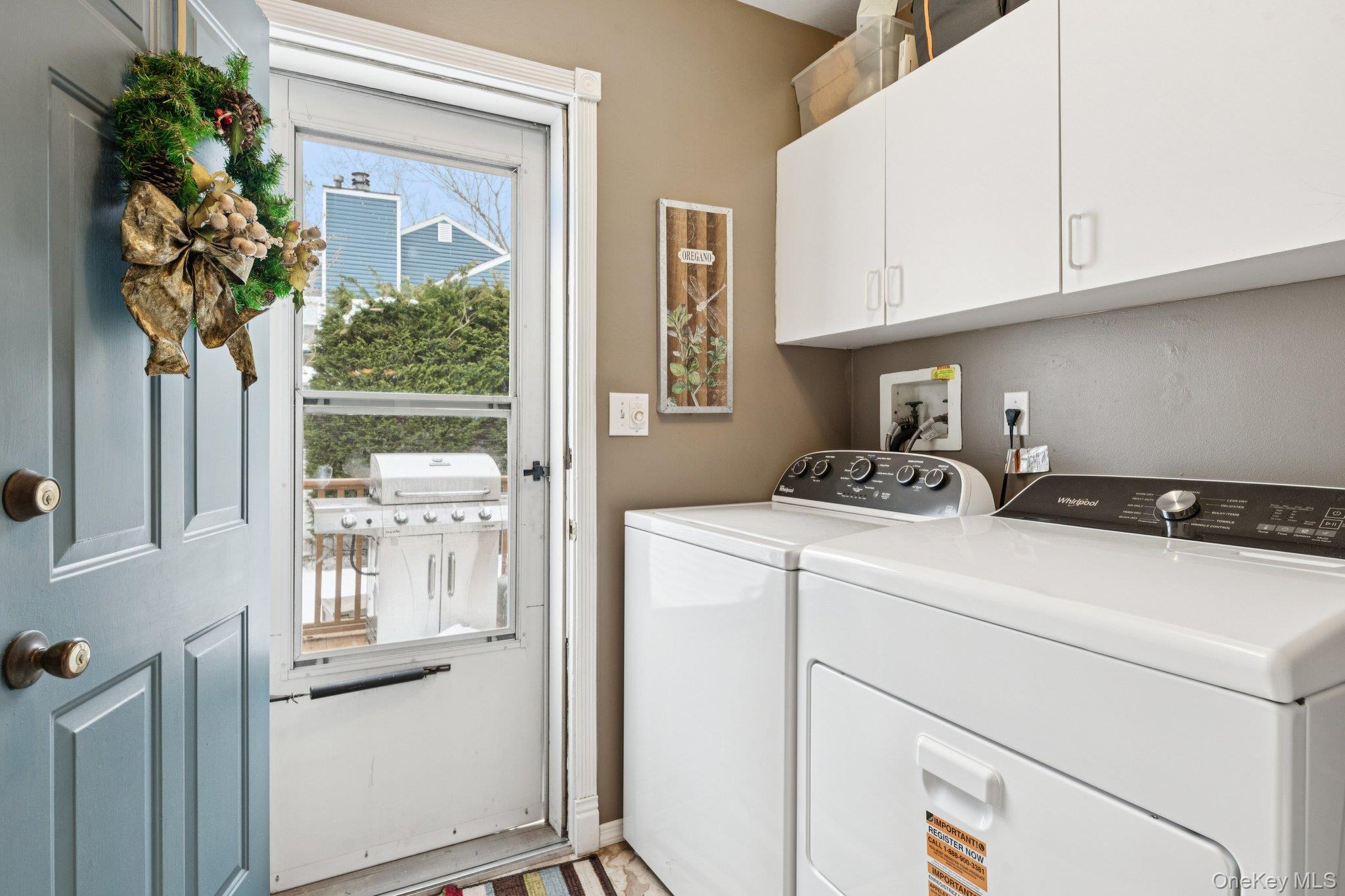 2 Robert Crescent, Stony Brook, NY 11790