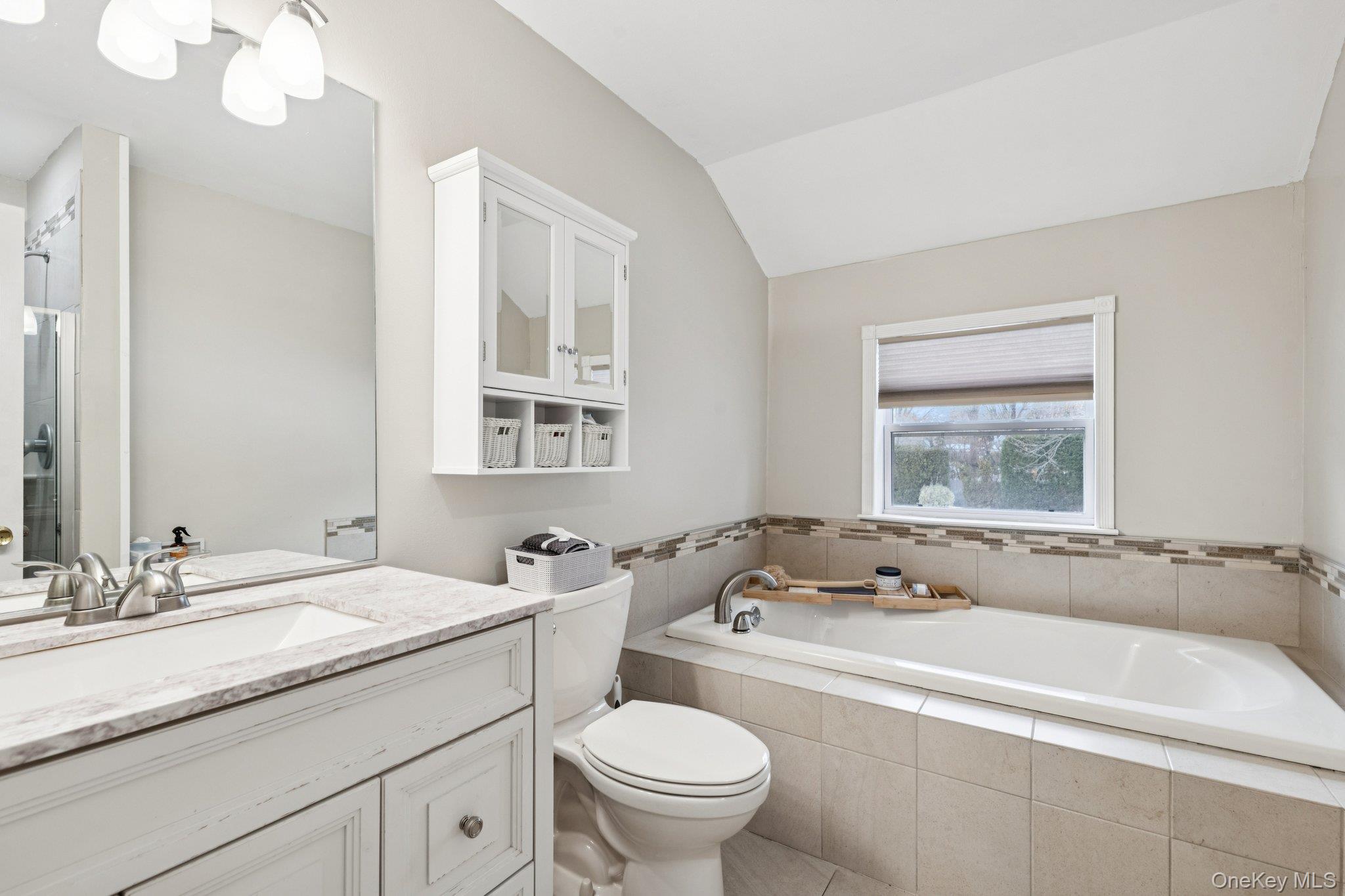 2 Robert Crescent, Stony Brook, NY 11790