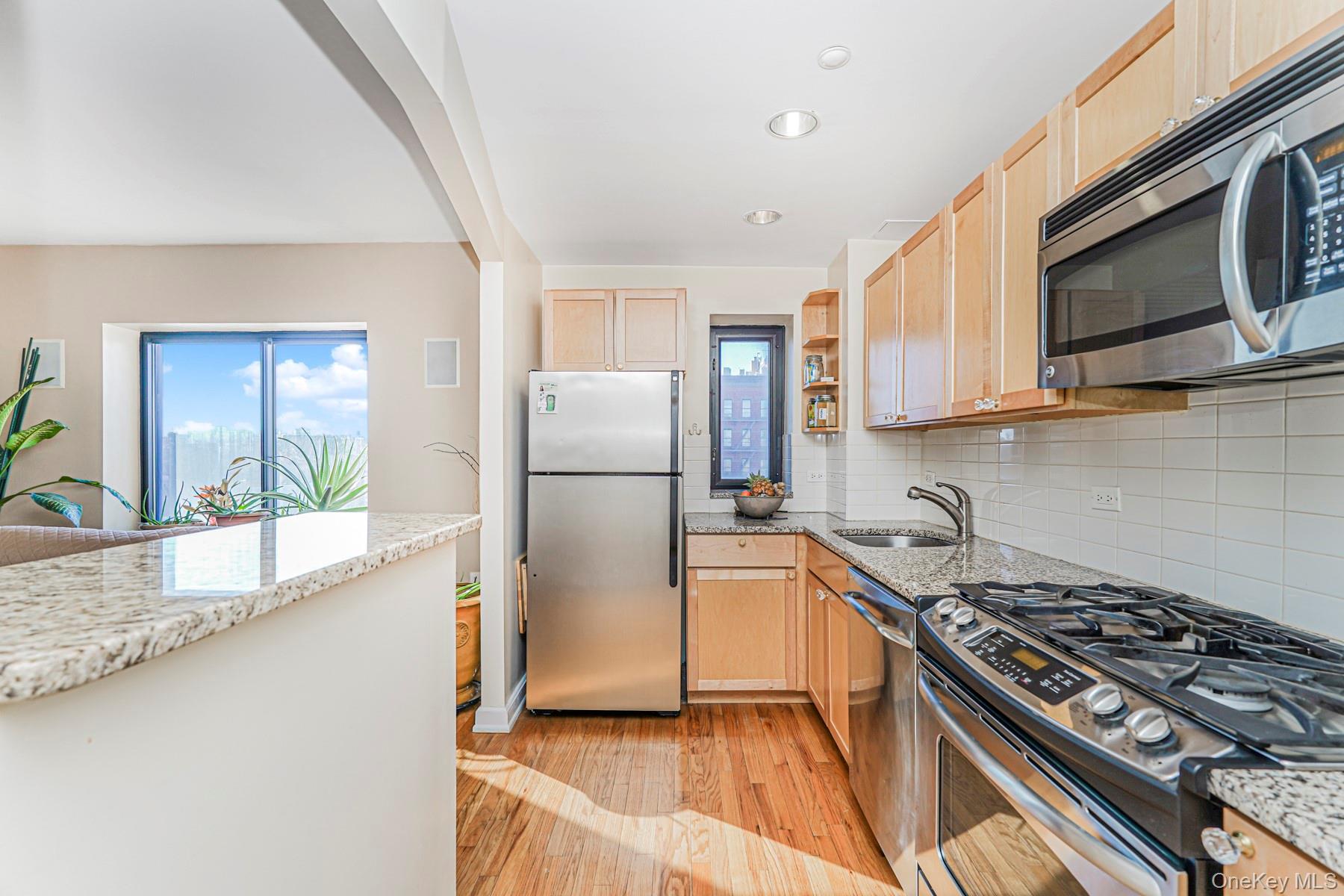 775 Lafayette # 5F, Brooklyn, NY 11221