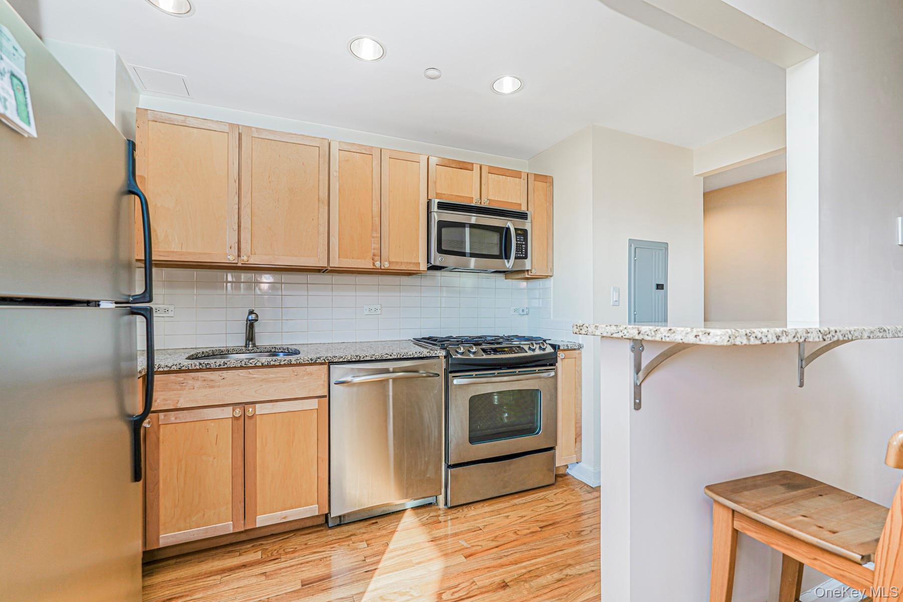 775 Lafayette # 5F, Brooklyn, NY 11221