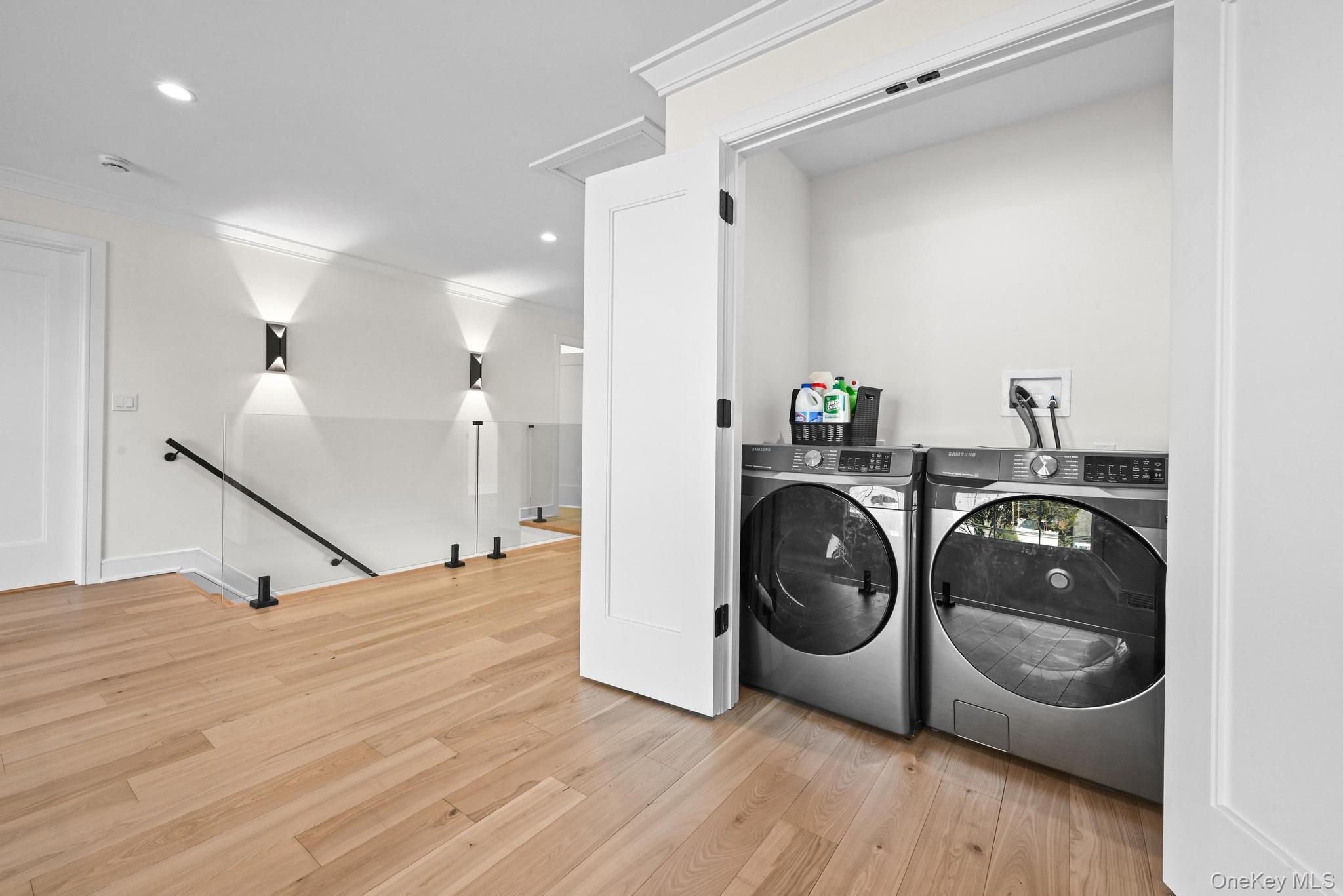 36 Foster Lane, Westbury, NY 11590