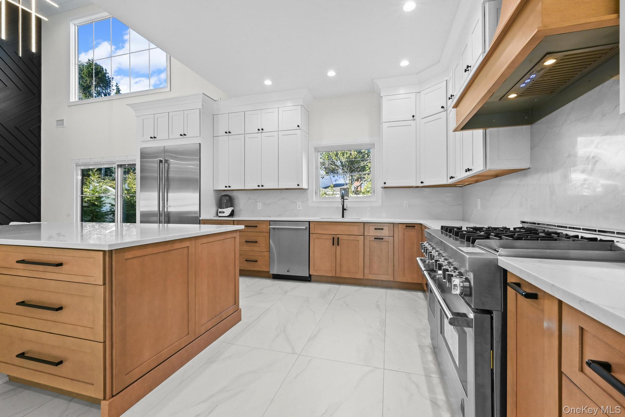 36 Foster Lane, Westbury, NY 11590