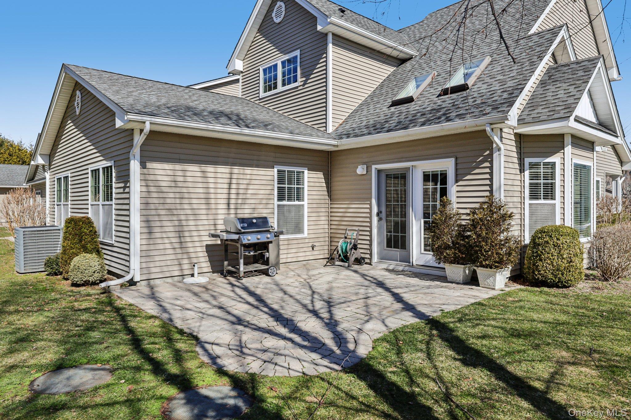 153 Stoneleigh Drive # 153, Riverhead, NY 11901