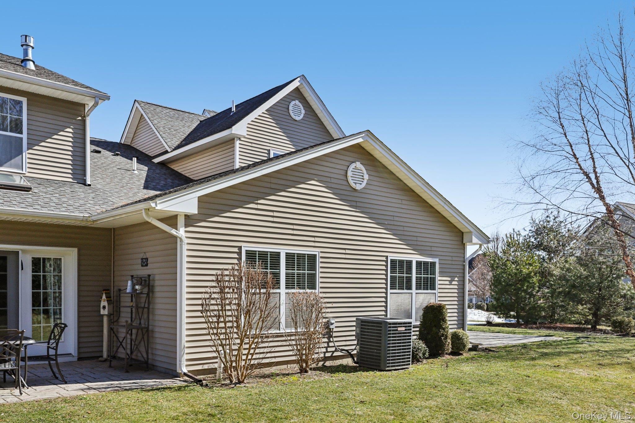 153 Stoneleigh Drive # 153, Riverhead, NY 11901