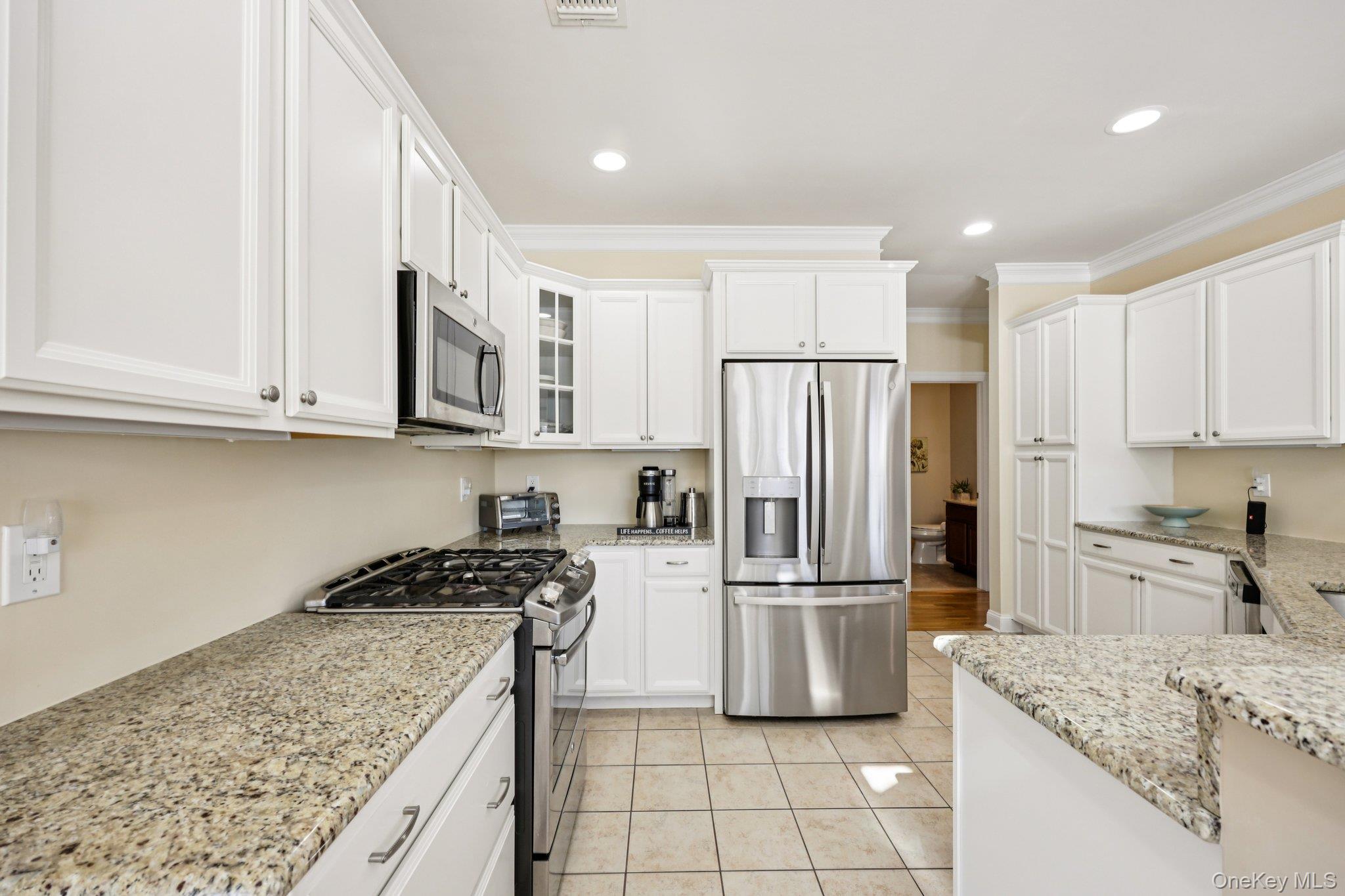 153 Stoneleigh Drive # 153, Riverhead, NY 11901