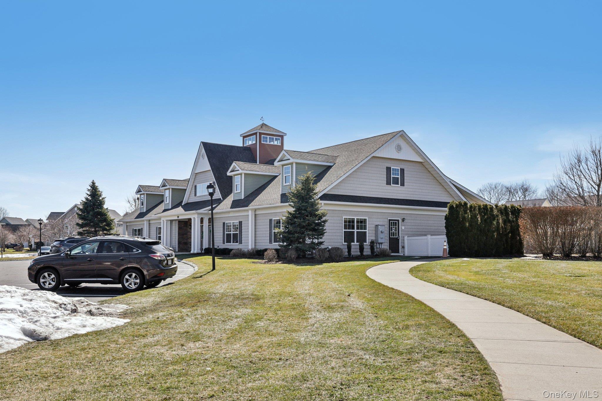 153 Stoneleigh Drive # 153, Riverhead, NY 11901