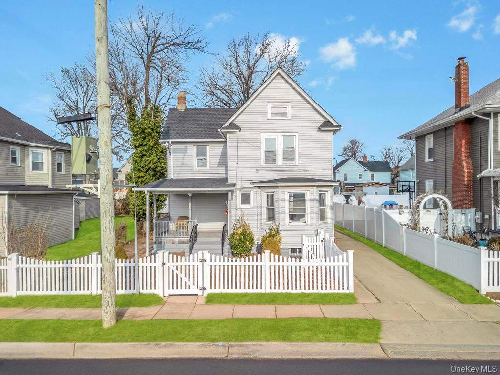 297 E Columbia Street, Hempstead, NY 11550