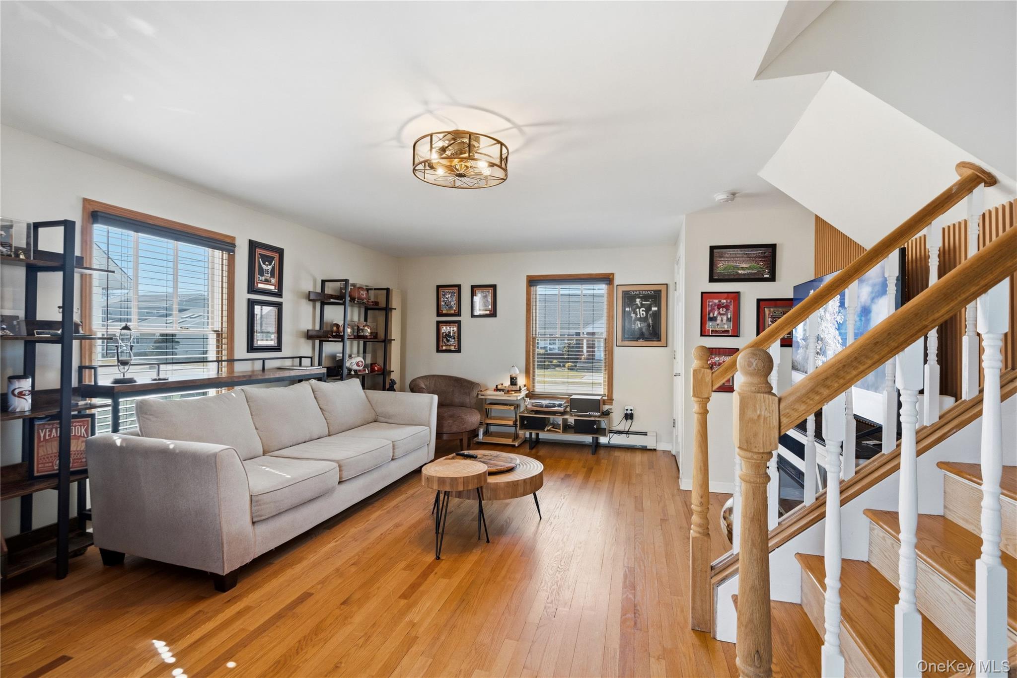 185 East Drive, Copiague, NY 11726