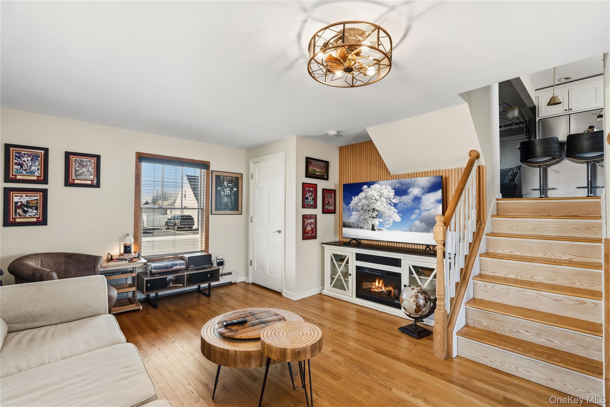 185 East Drive, Copiague, NY 11726