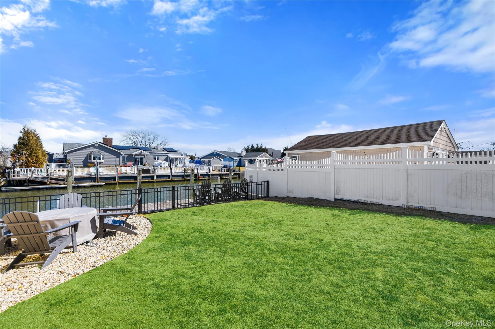 185 East Drive, Copiague, NY 11726