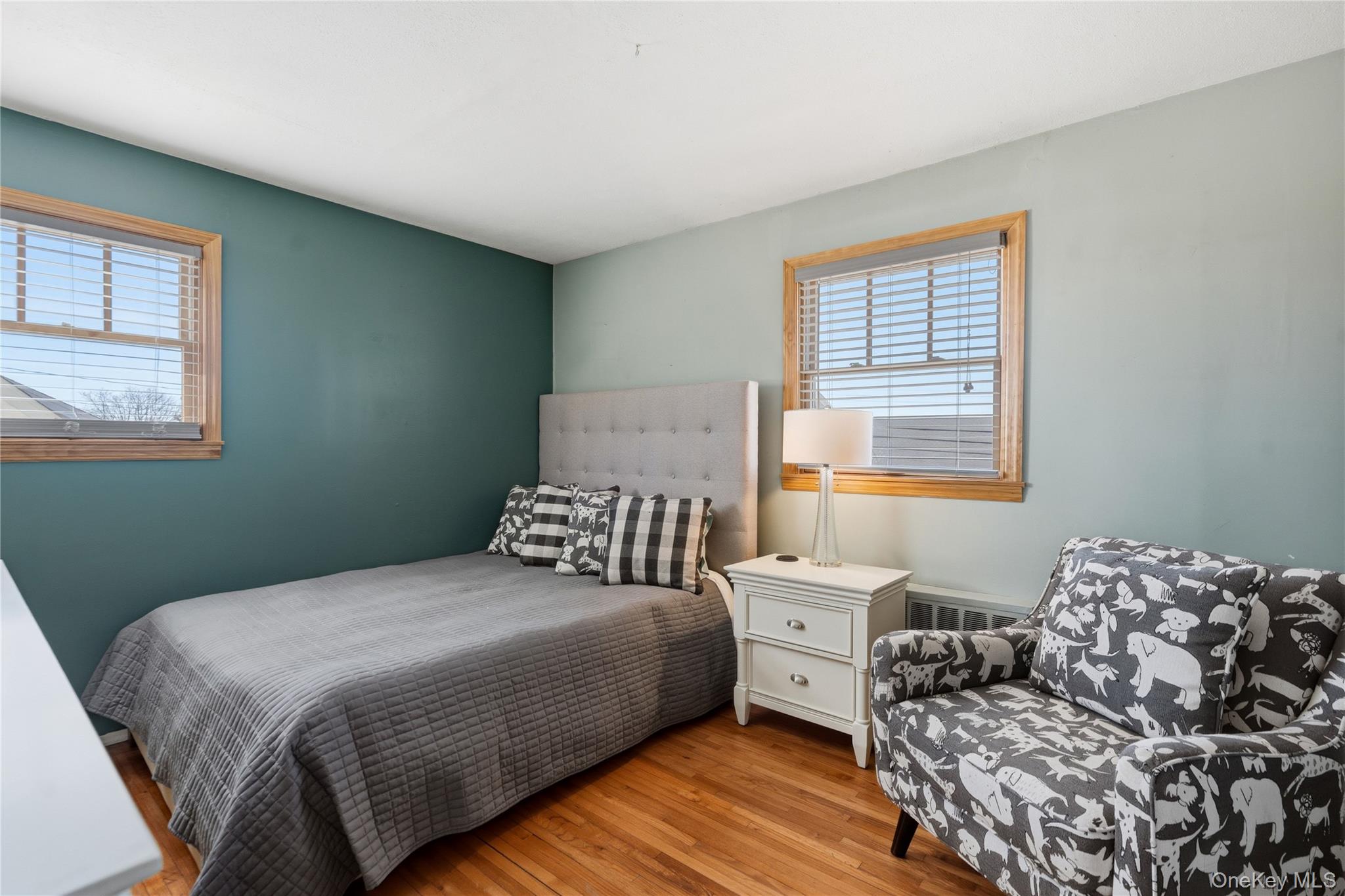 185 East Drive, Copiague, NY 11726