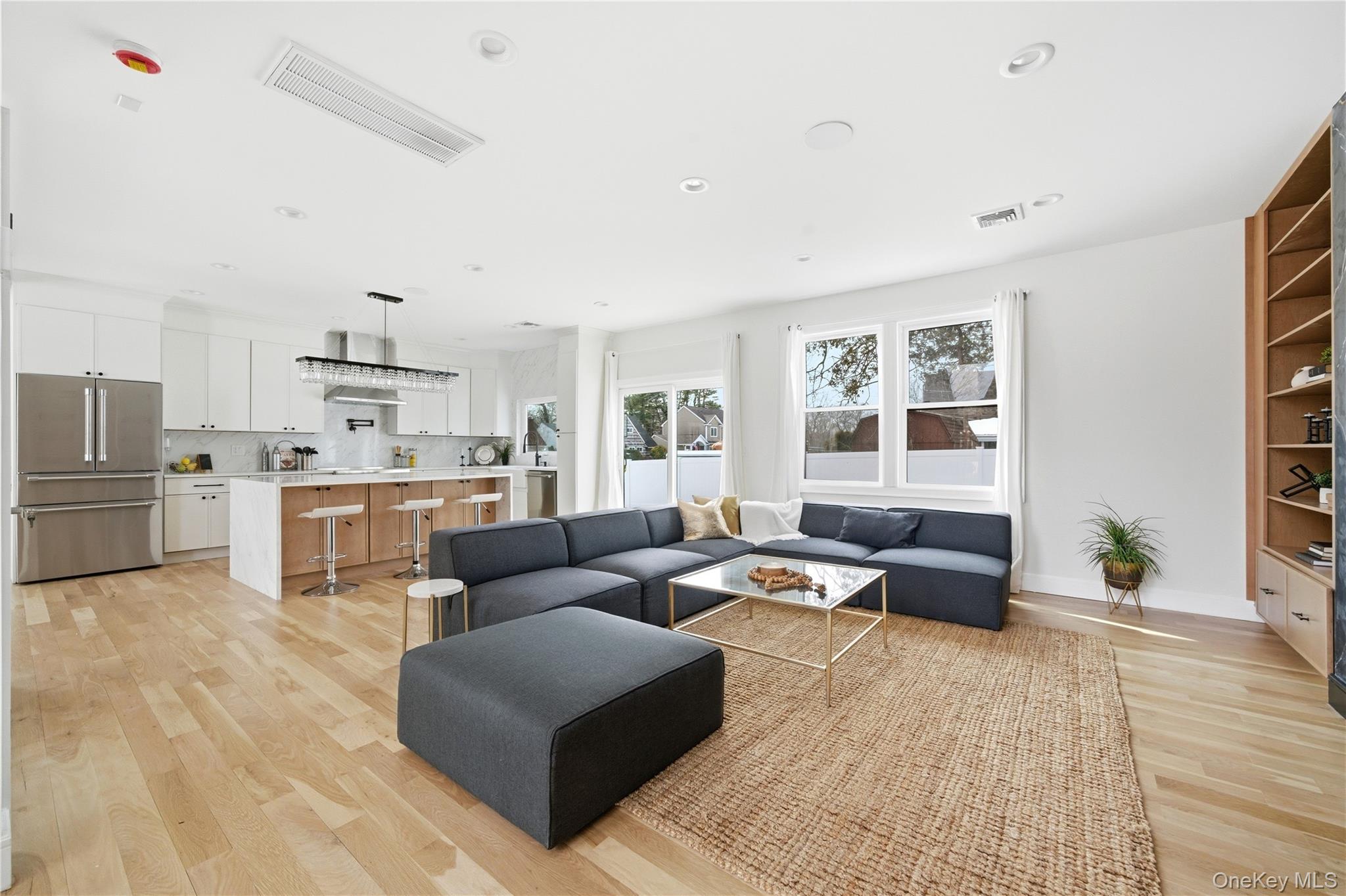 19 Arrow Lane, Hicksville, NY 11801