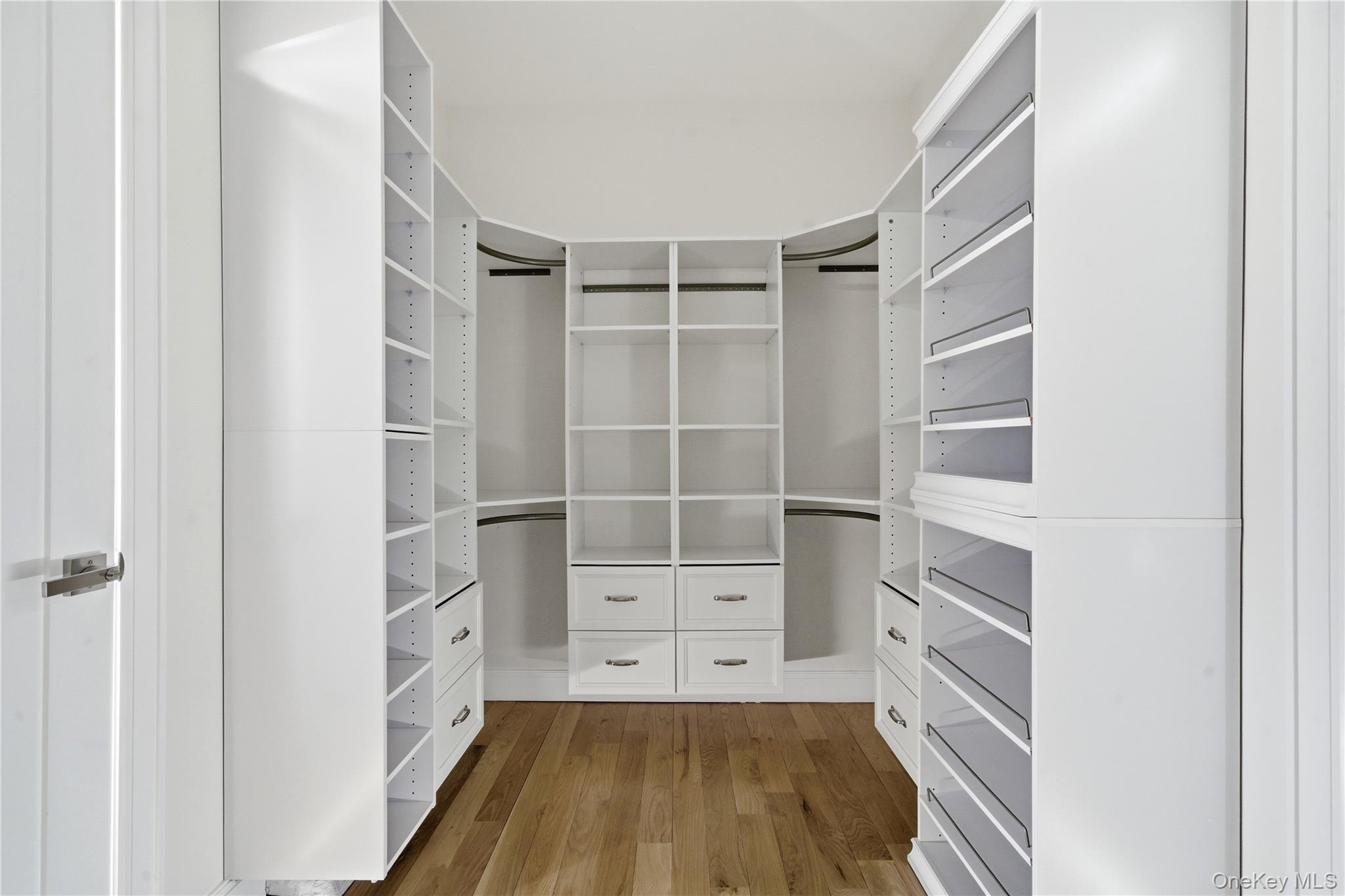 19 Arrow Lane, Hicksville, NY 11801