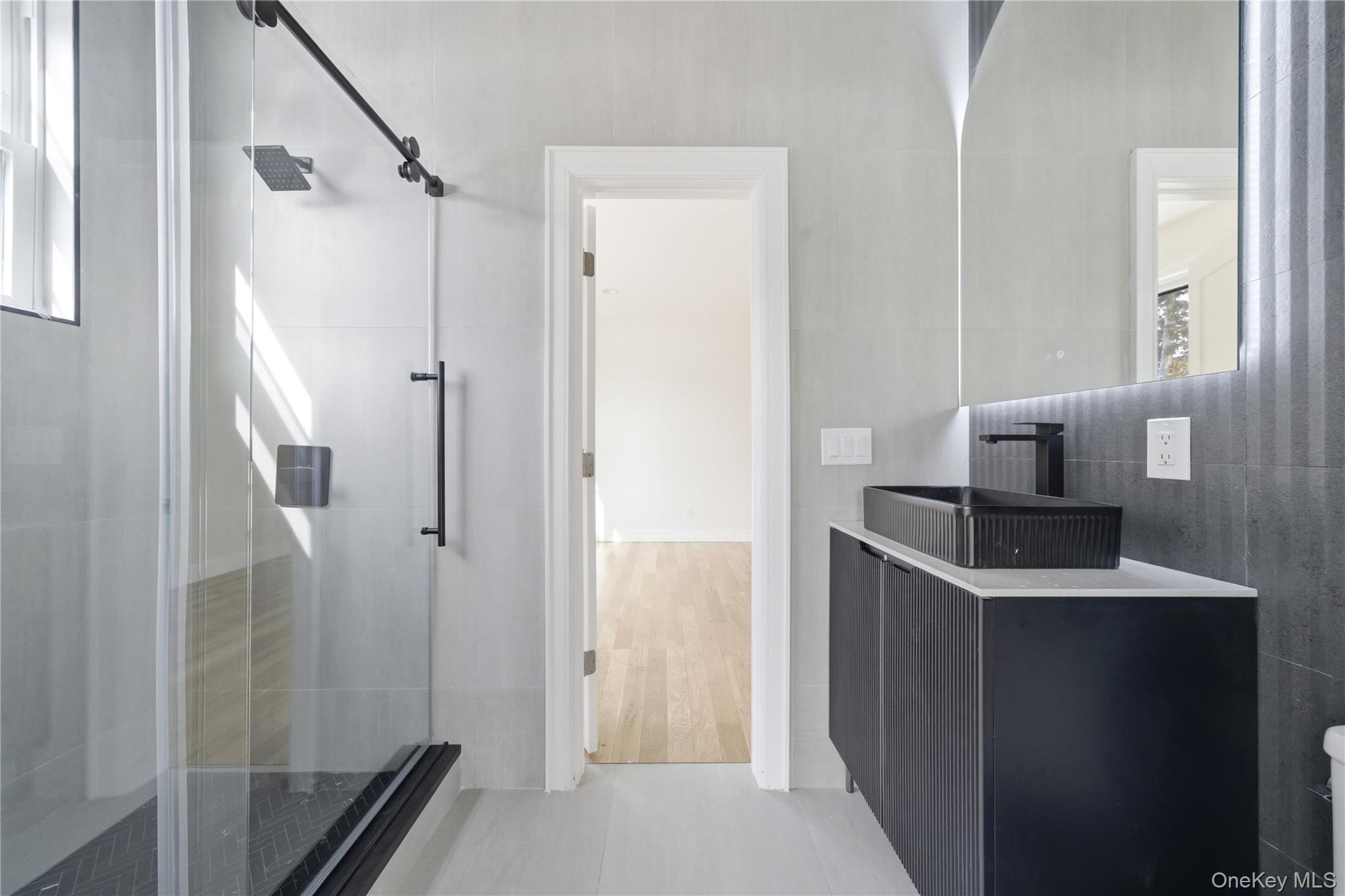 19 Arrow Lane, Hicksville, NY 11801