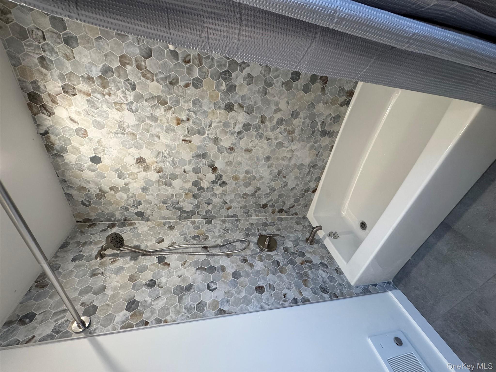 3 Vine Court, Centereach, NY 11720