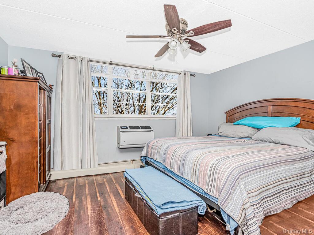 210 Sunset Boulevard, Bronx, NY 10473