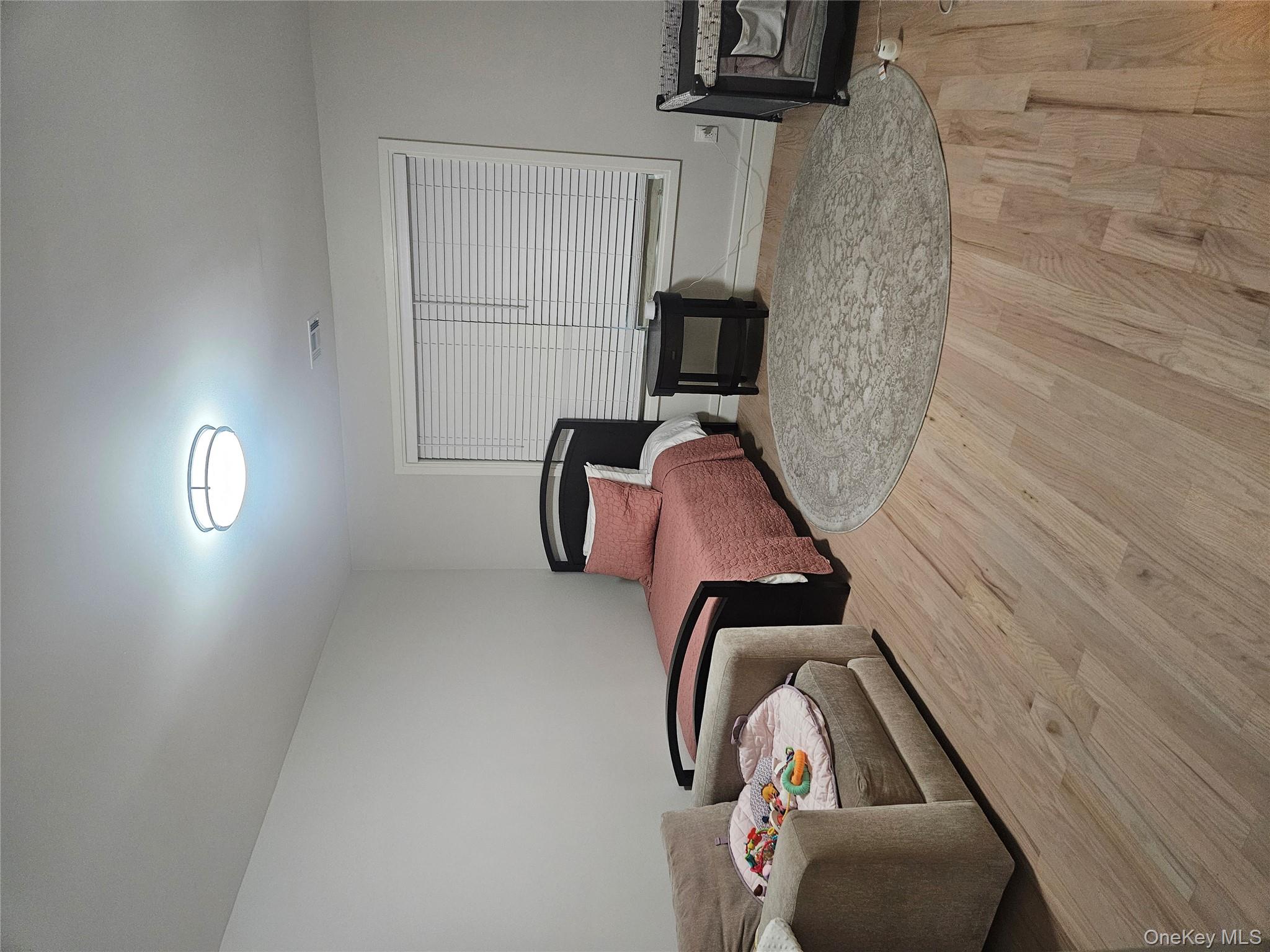 344 bayview, Inwood, NY 11096