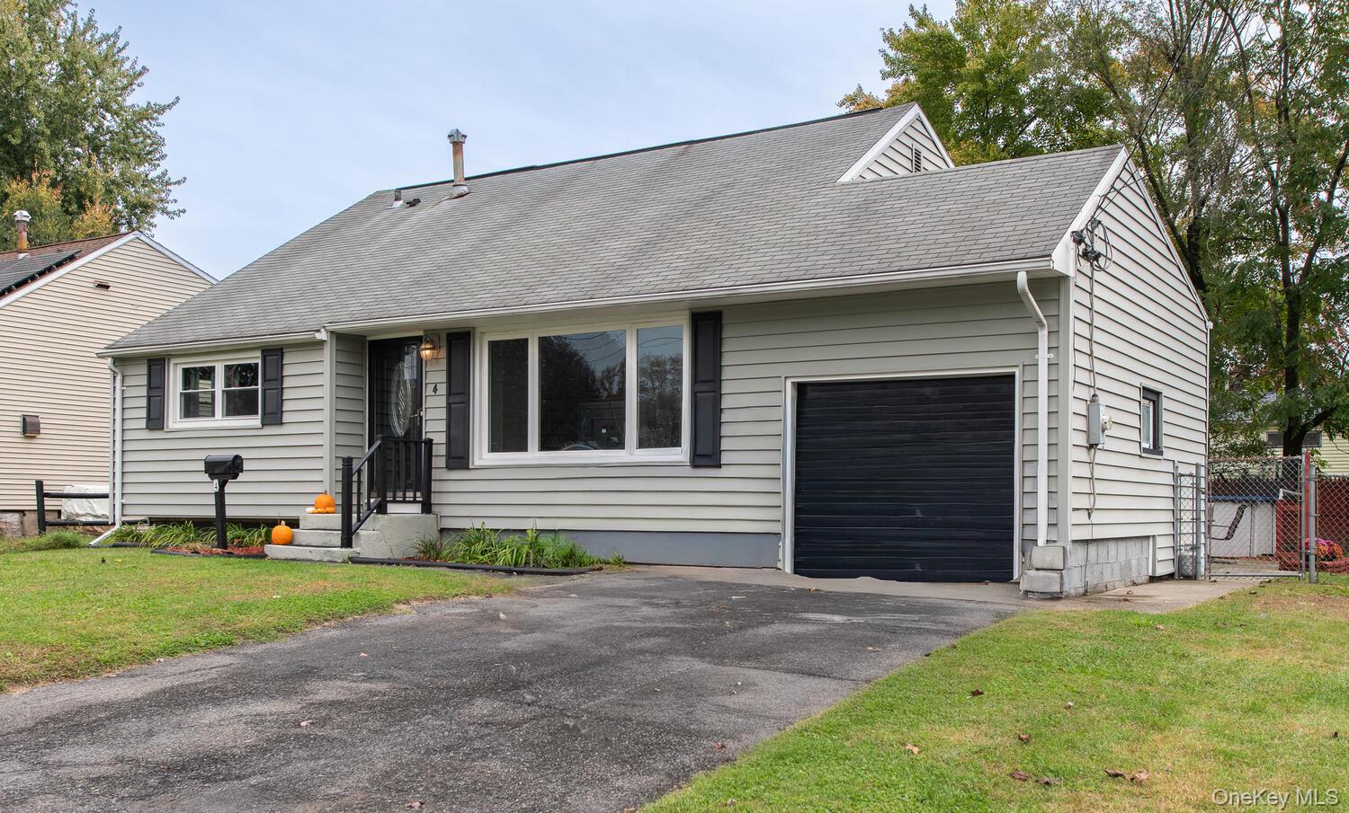 4 Edgewood Drive, Saugerties, NY 12477