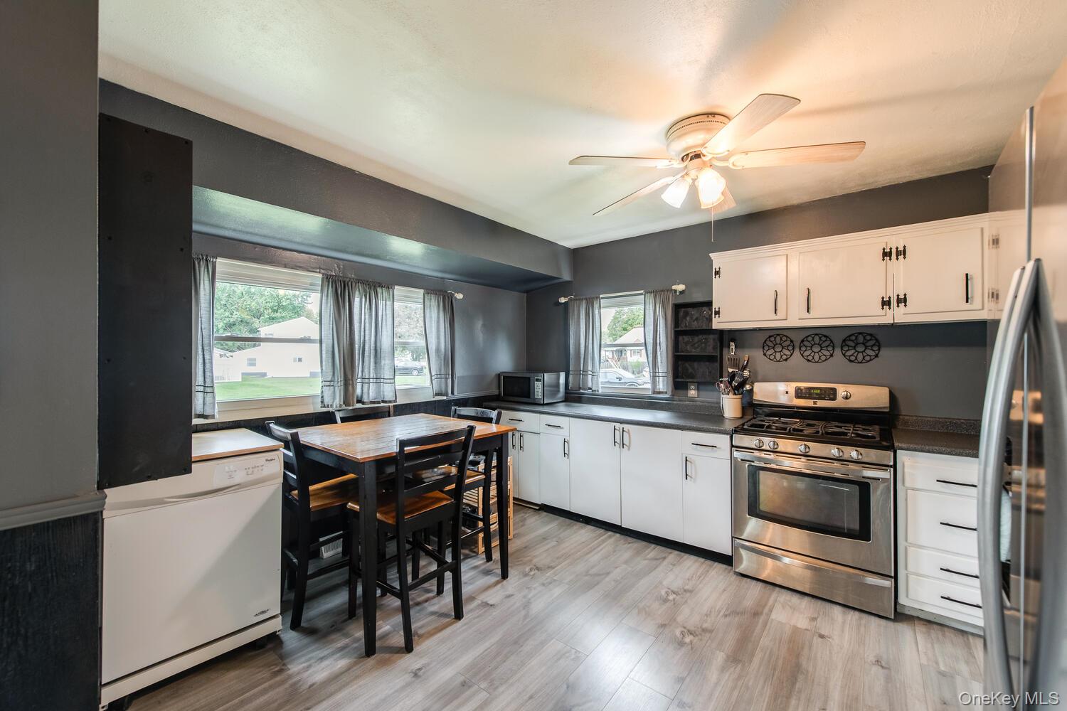 4 Edgewood Drive, Saugerties, NY 12477