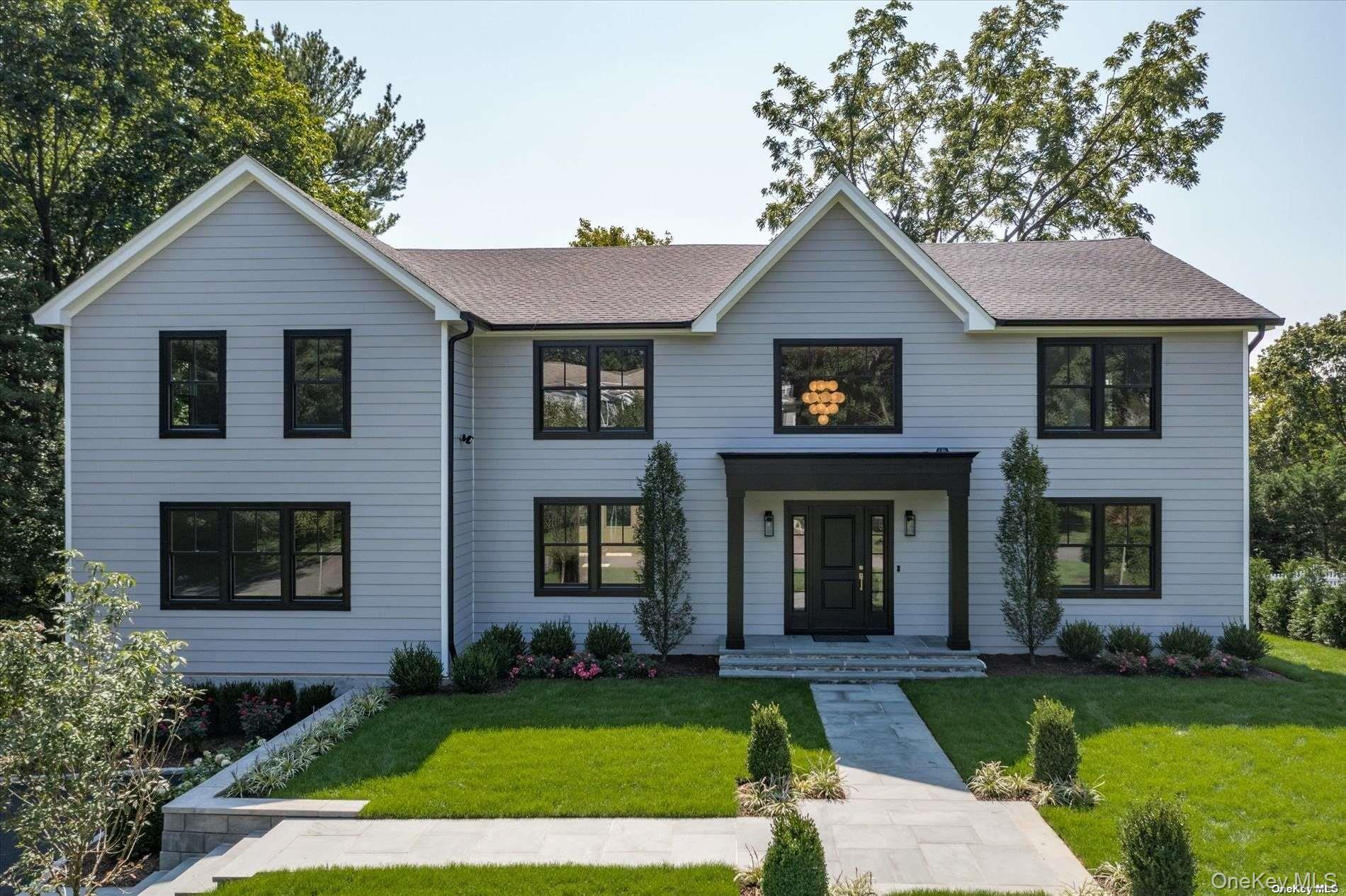 40 Hewlett Lane, Port Washington, NY 11050