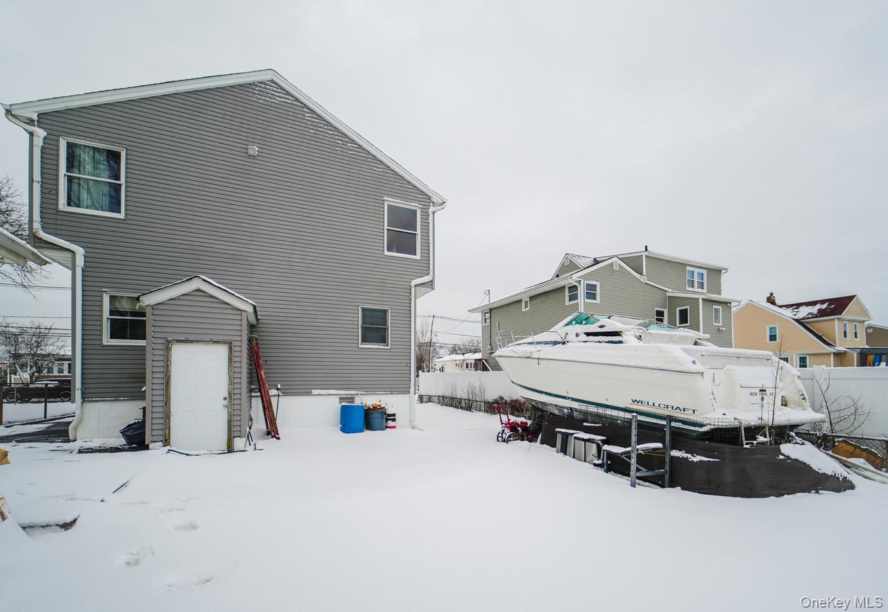 587 Miller Avenue, Freeport, NY 11520