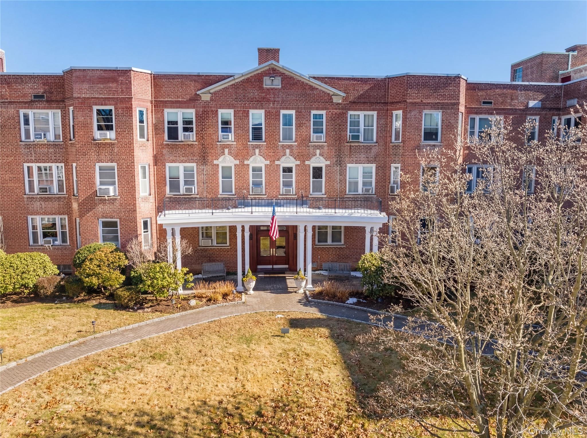 2 Overlook Road # 3D6, White Plains, NY 10605