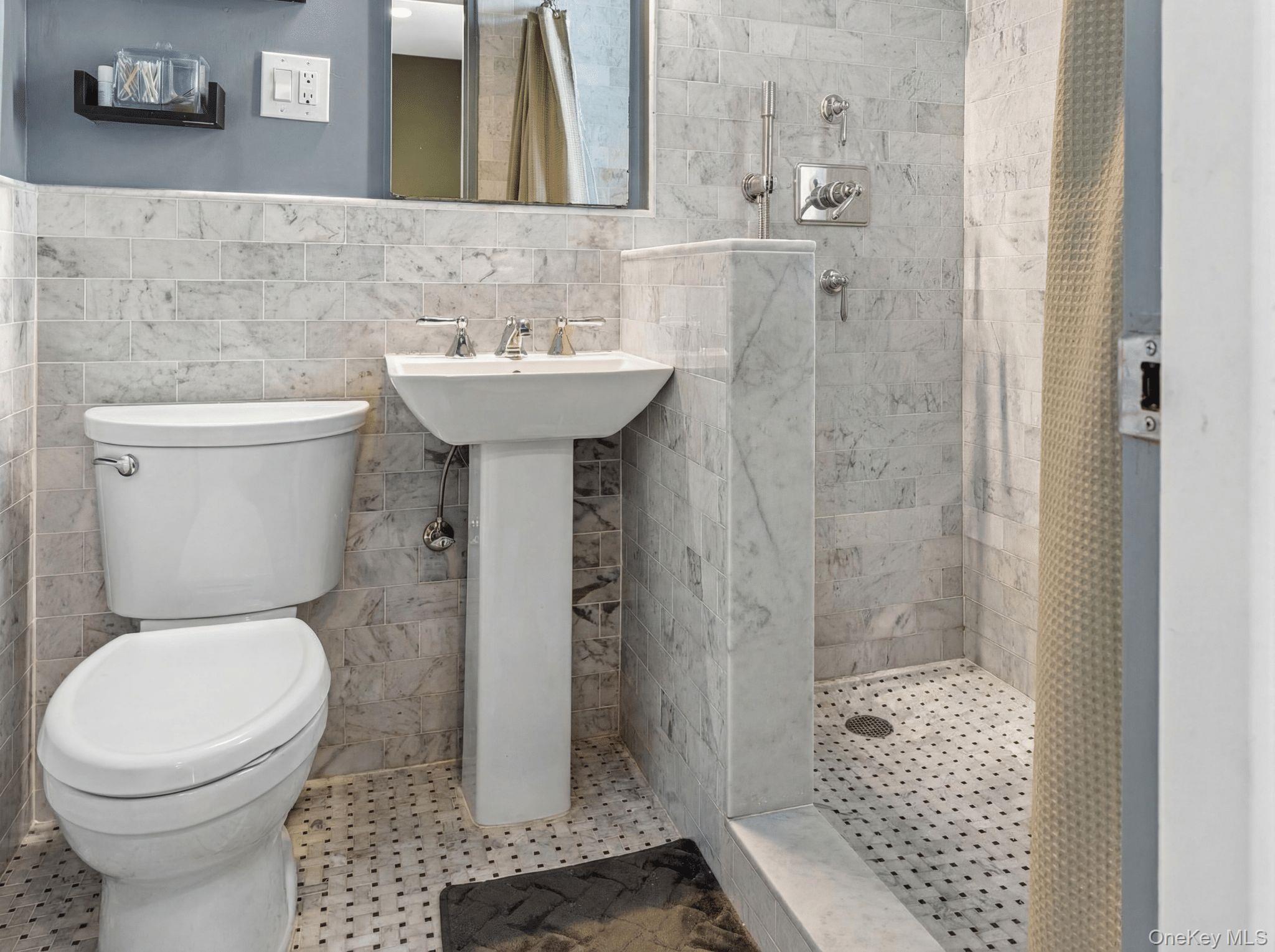 2 Overlook Road # 3D6, White Plains, NY 10605