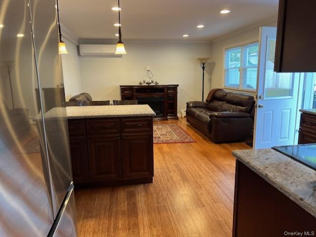 570 S 14th Street, Lindenhurst, NY 11757