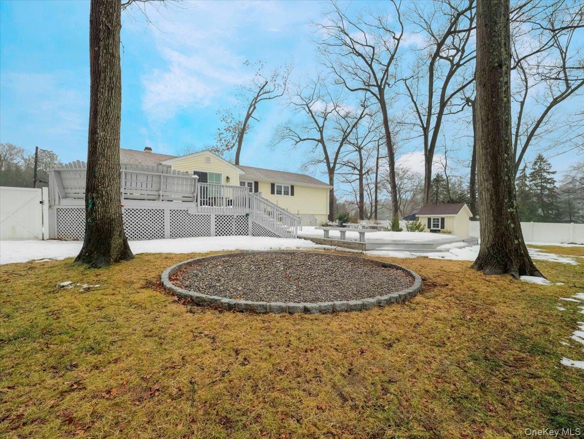 5 Indian Drive, West Nyack, NY 10994