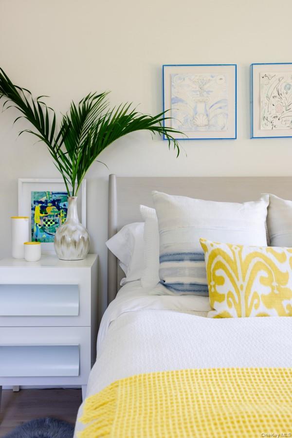 48 Middle Pond Road, Southampton, NY 11968