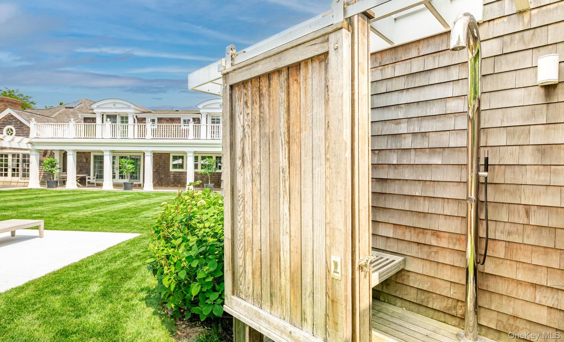 Bridgehampton, NY 11932