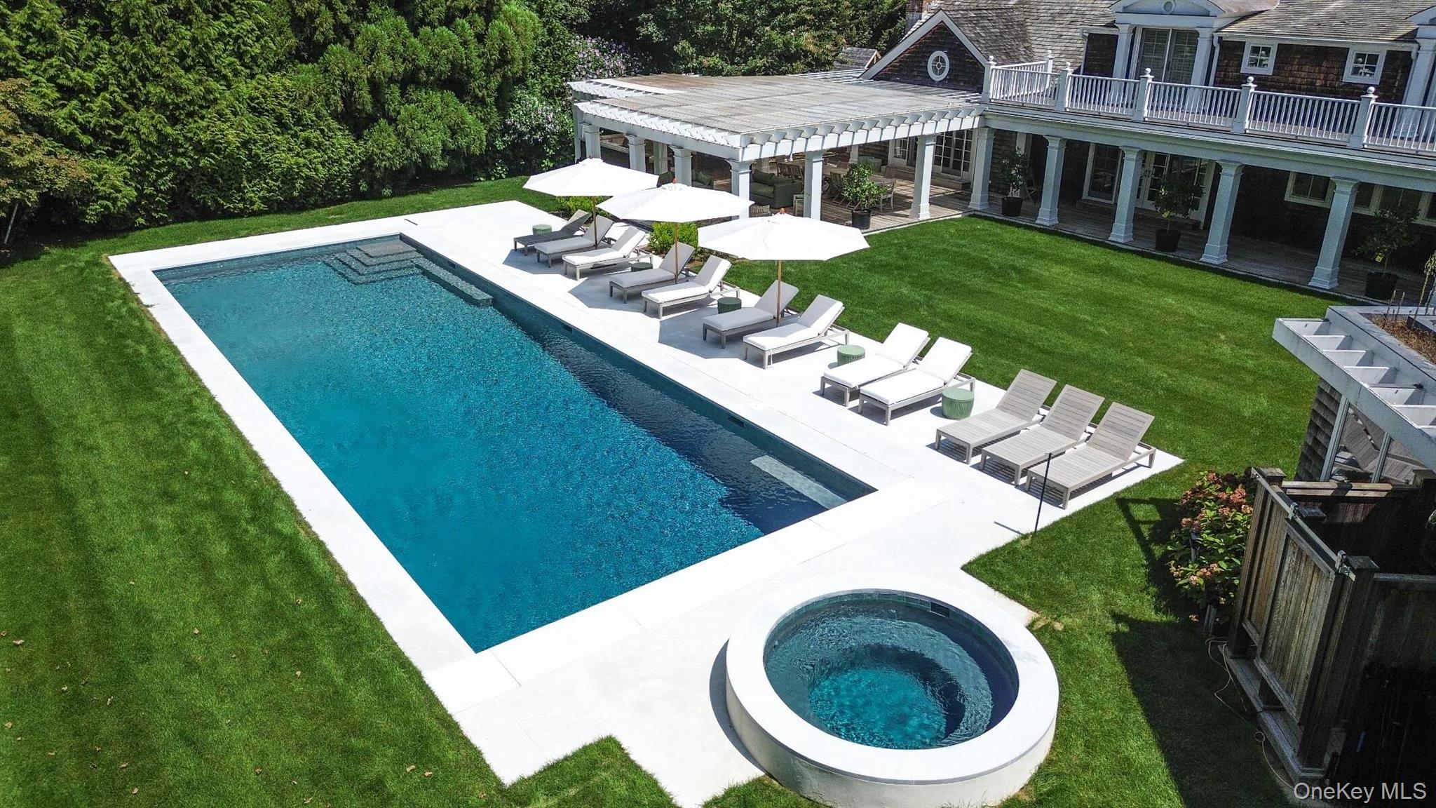 Bridgehampton, NY 11932