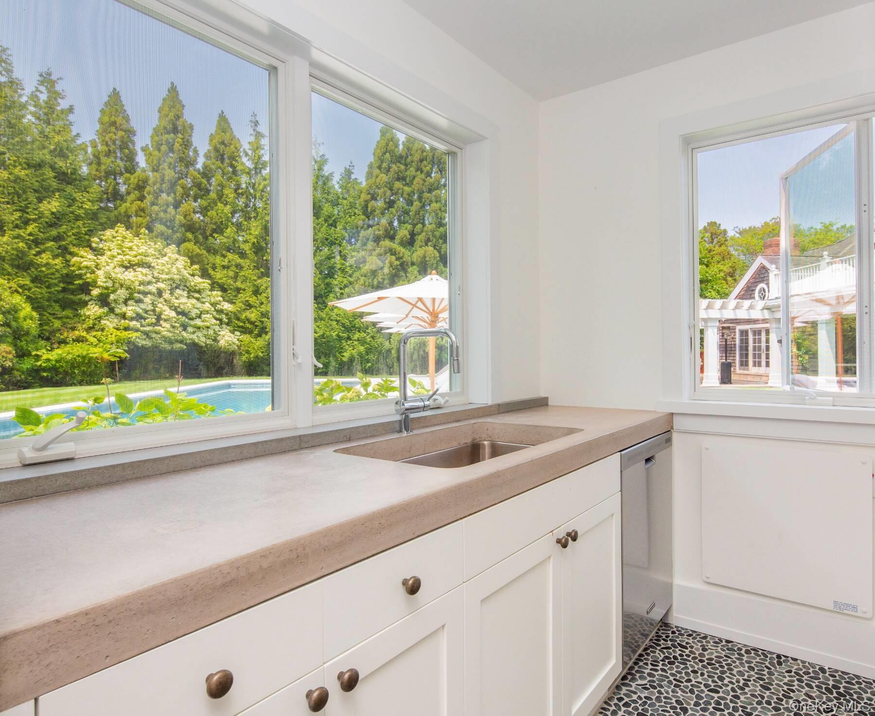 Bridgehampton, NY 11932