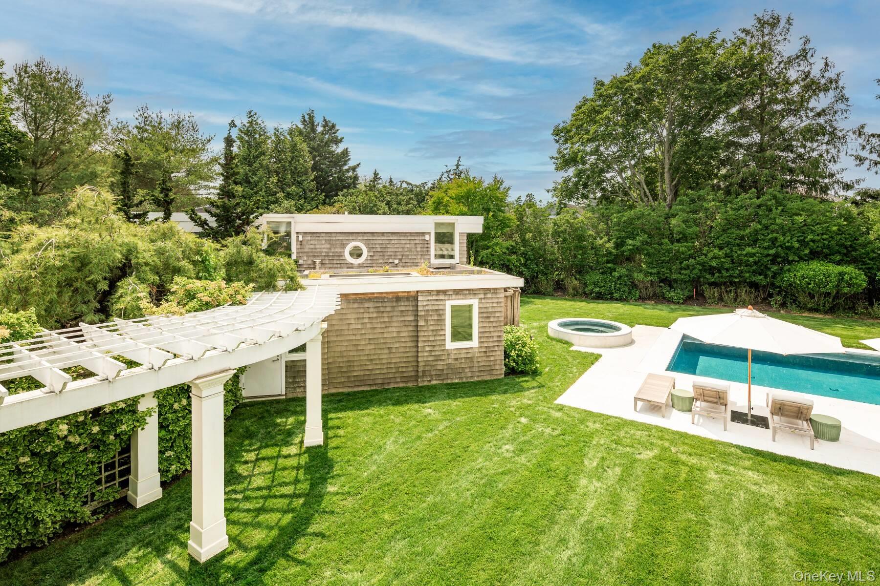 Bridgehampton, NY 11932