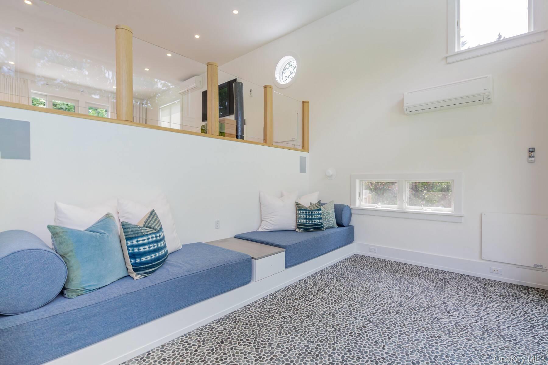 Bridgehampton, NY 11932