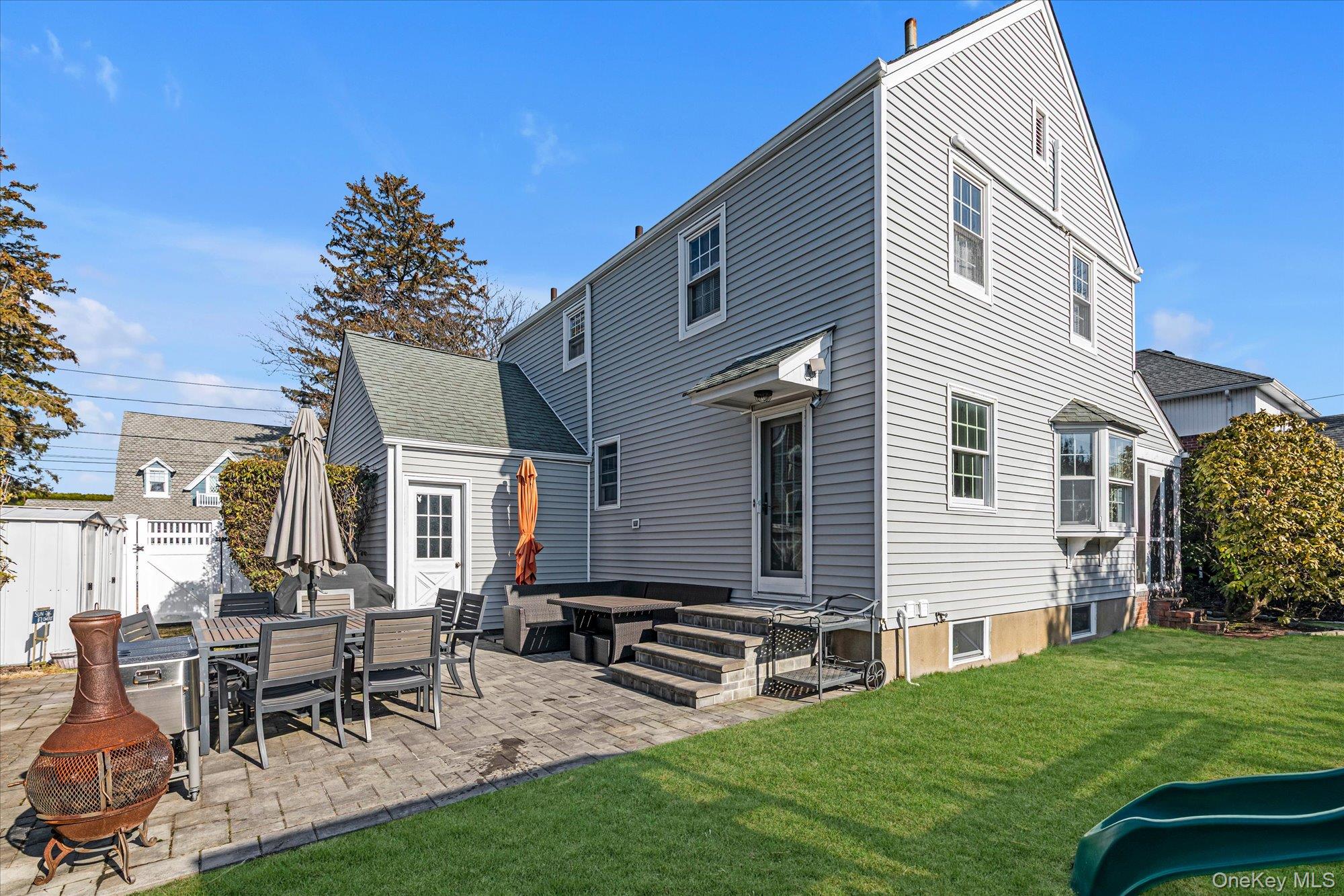 7 Rutgers Place, Merrick, NY 11566