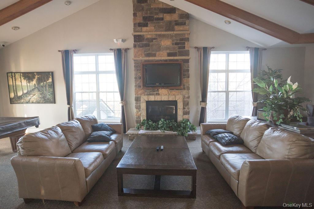 919 Saratoga Lane # 584 Rt 9, Fishkill, NY 12524