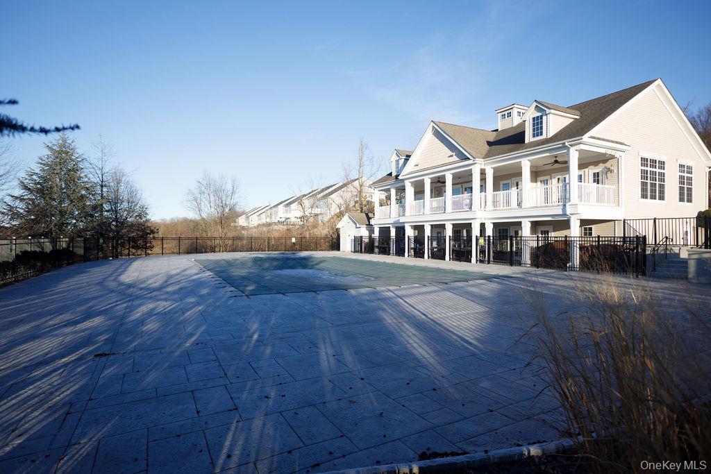 919 Saratoga Lane # 584 Rt 9, Fishkill, NY 12524