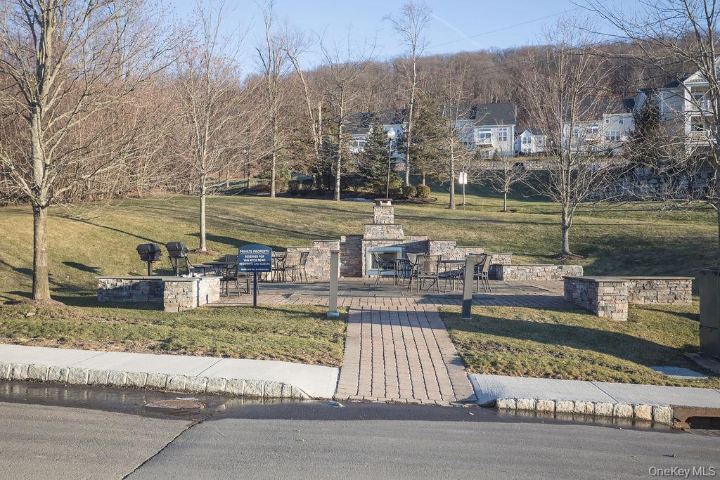 919 Saratoga Lane # 584 Rt 9, Fishkill, NY 12524