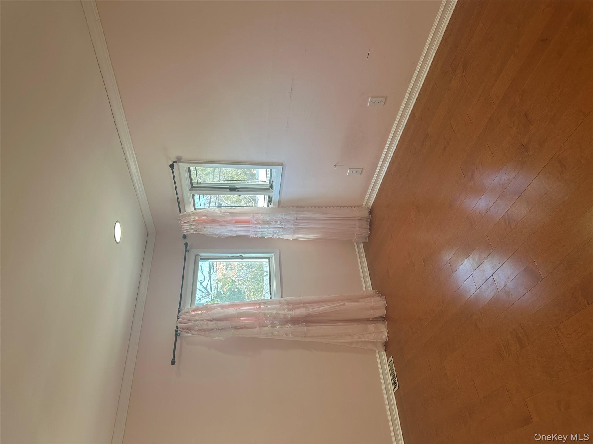 23 Clinton Lane, Jericho, NY 11753