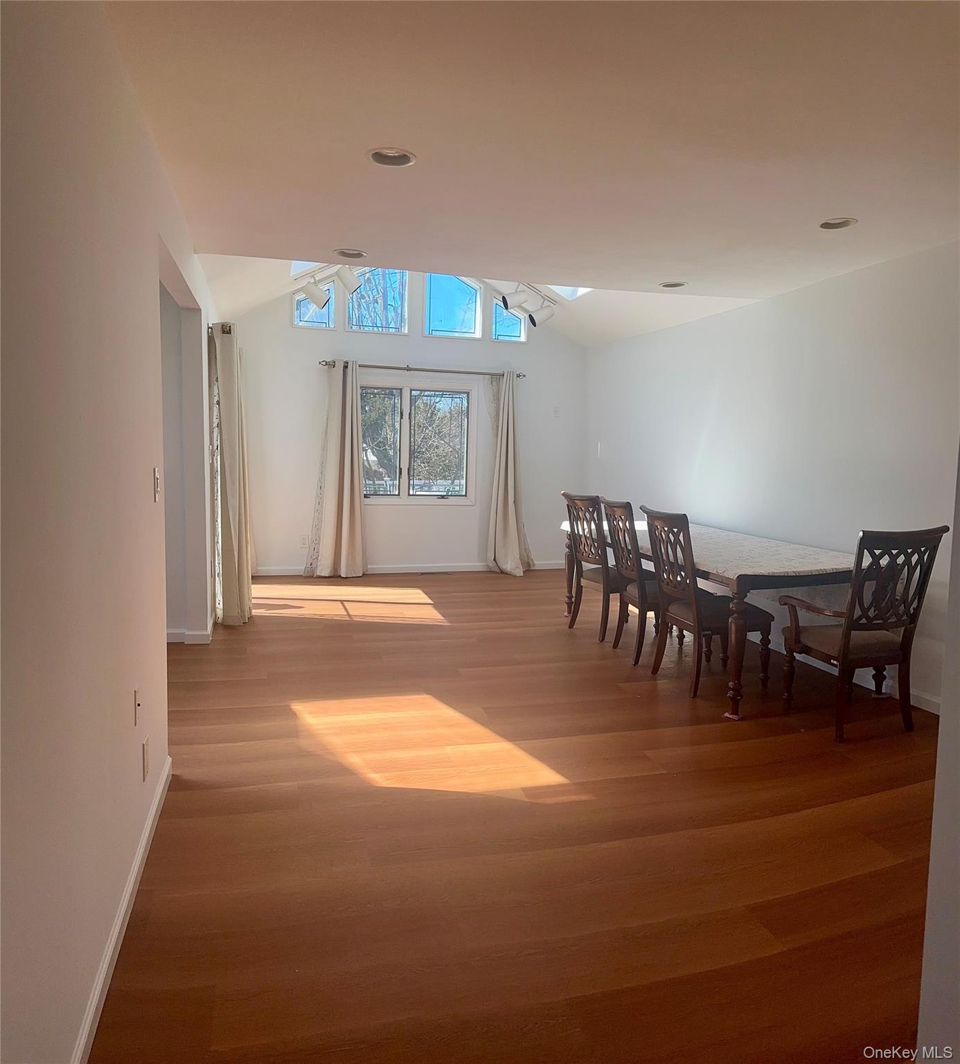 23 Clinton Lane, Jericho, NY 11753