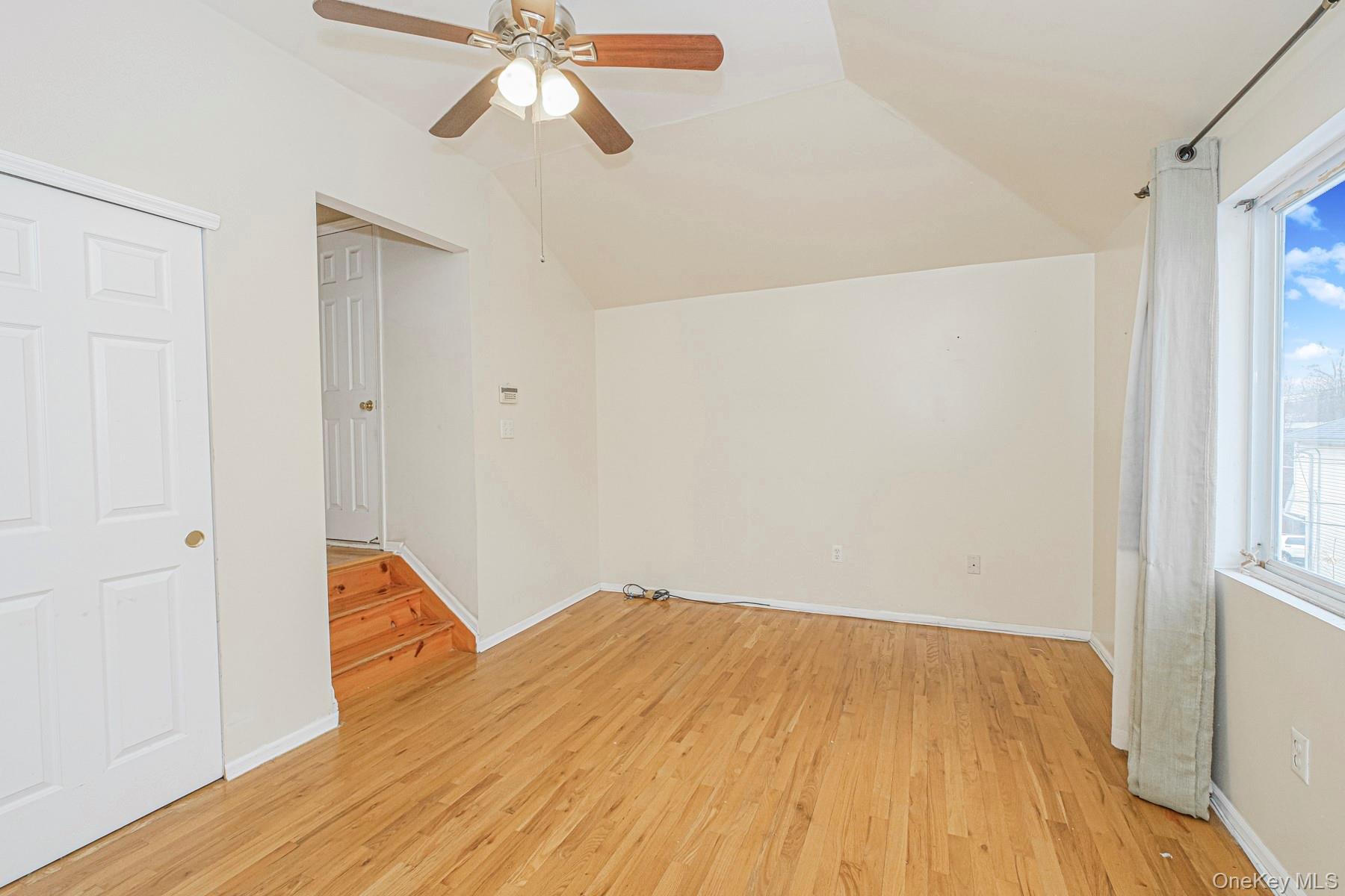 61 Merivale Lane, Staten Island, NY 10304