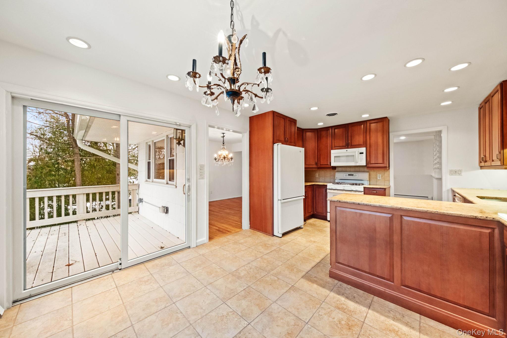 32 Bramble Brook Road, Ardsley, NY 10502