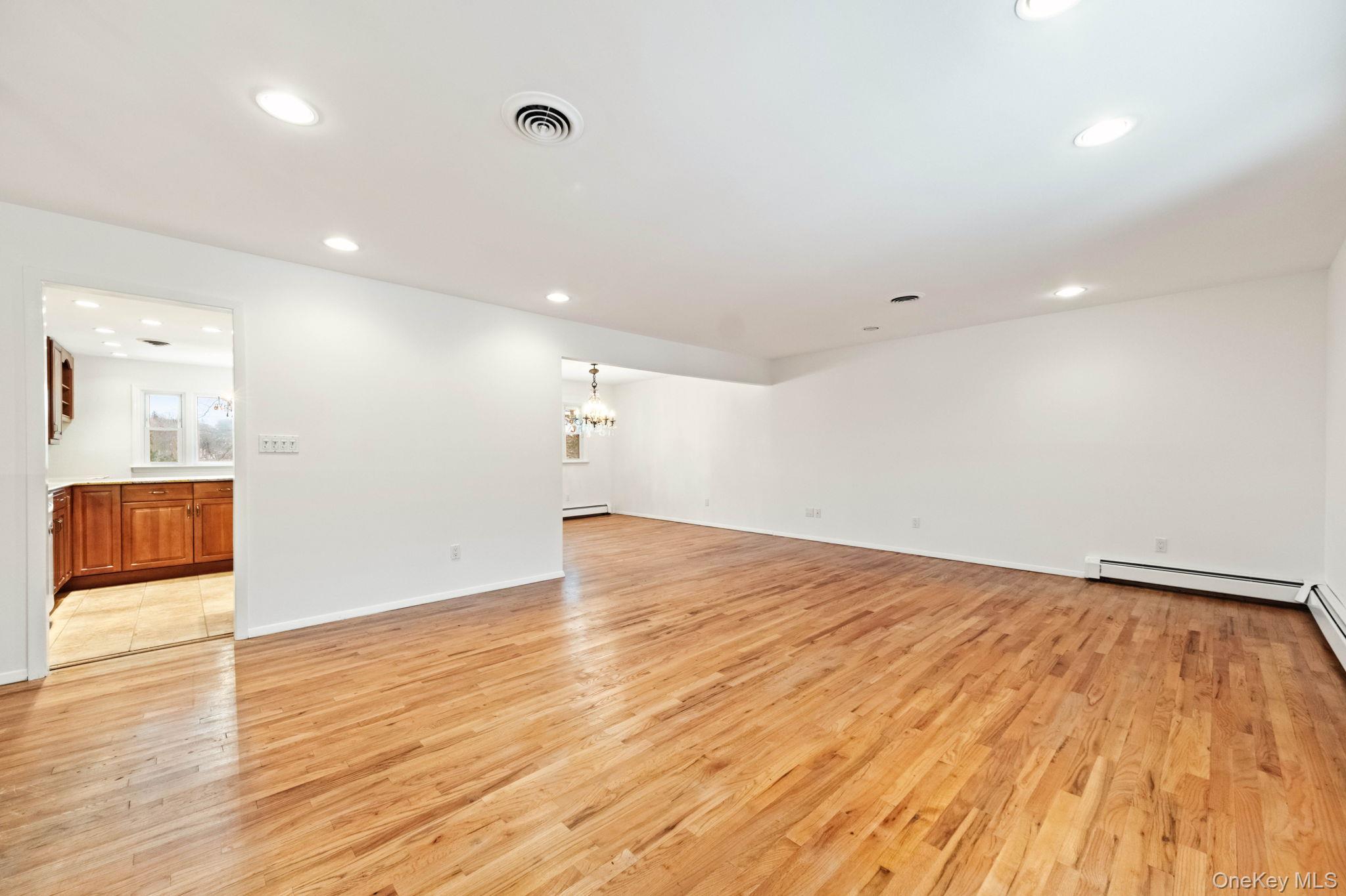 32 Bramble Brook Road, Ardsley, NY 10502