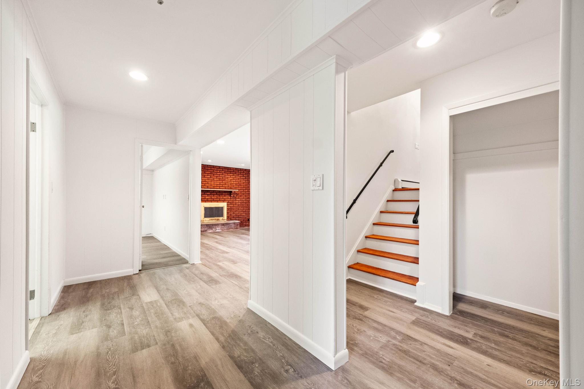 32 Bramble Brook Road, Ardsley, NY 10502