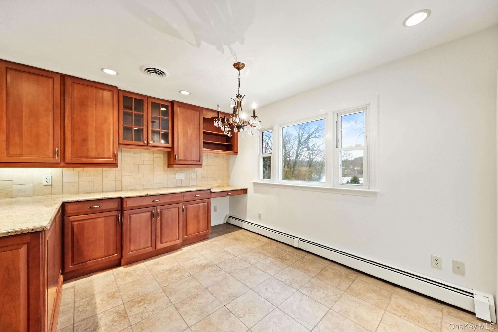 32 Bramble Brook Road, Ardsley, NY 10502