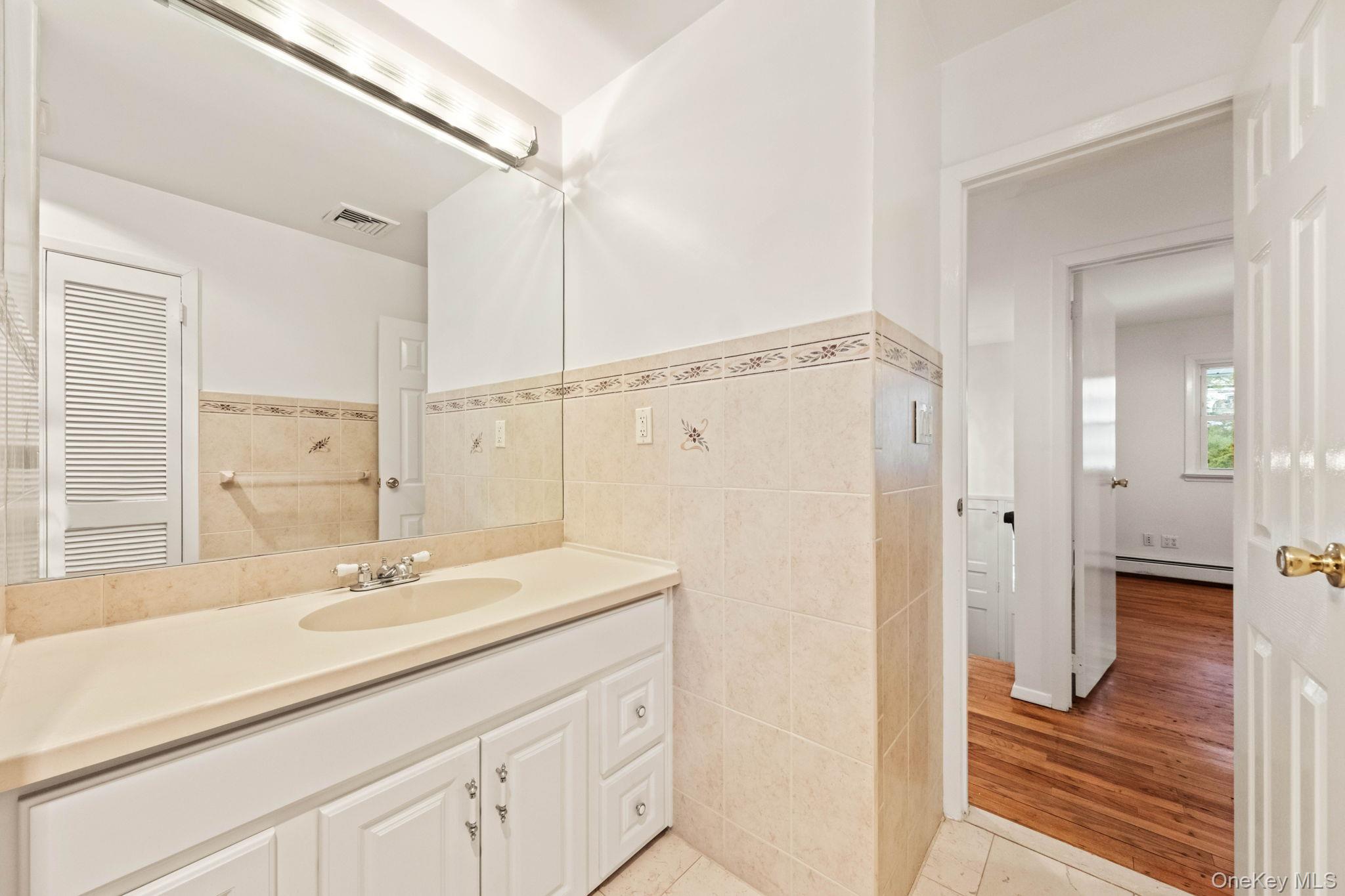 32 Bramble Brook Road, Ardsley, NY 10502